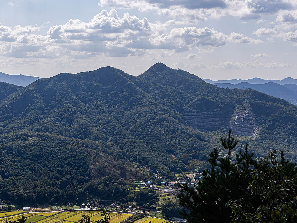 설화산